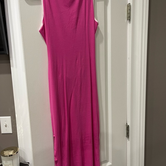 Pink color block dress - Picture 2 of 2
